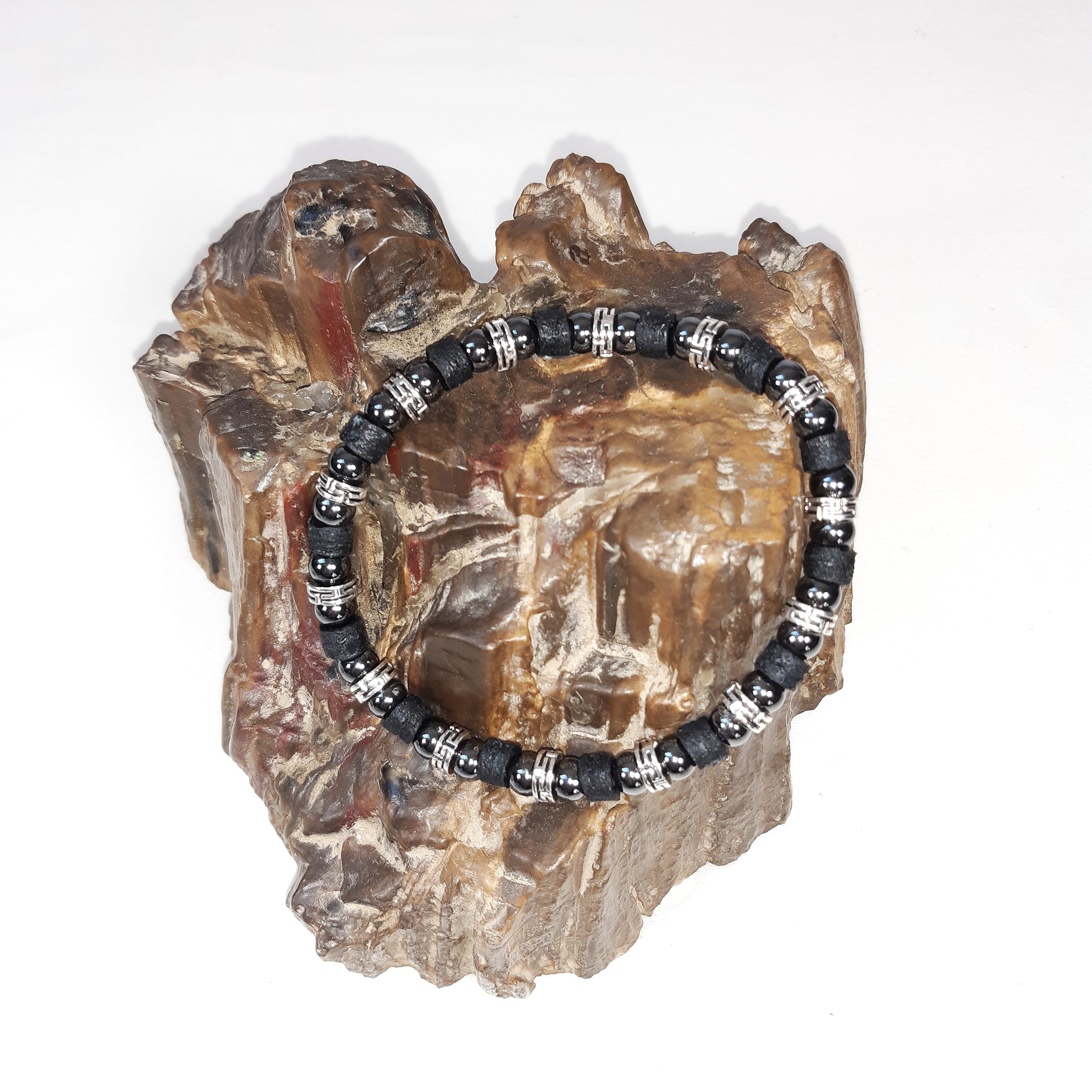 Bracelet extensible cuir et h&eacute;matite